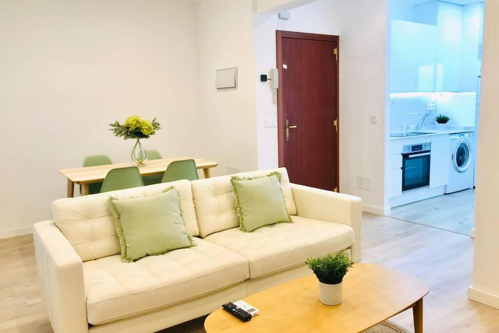 Andalucia I & Balcony By Ele Apartments マラガ エクステリア 写真